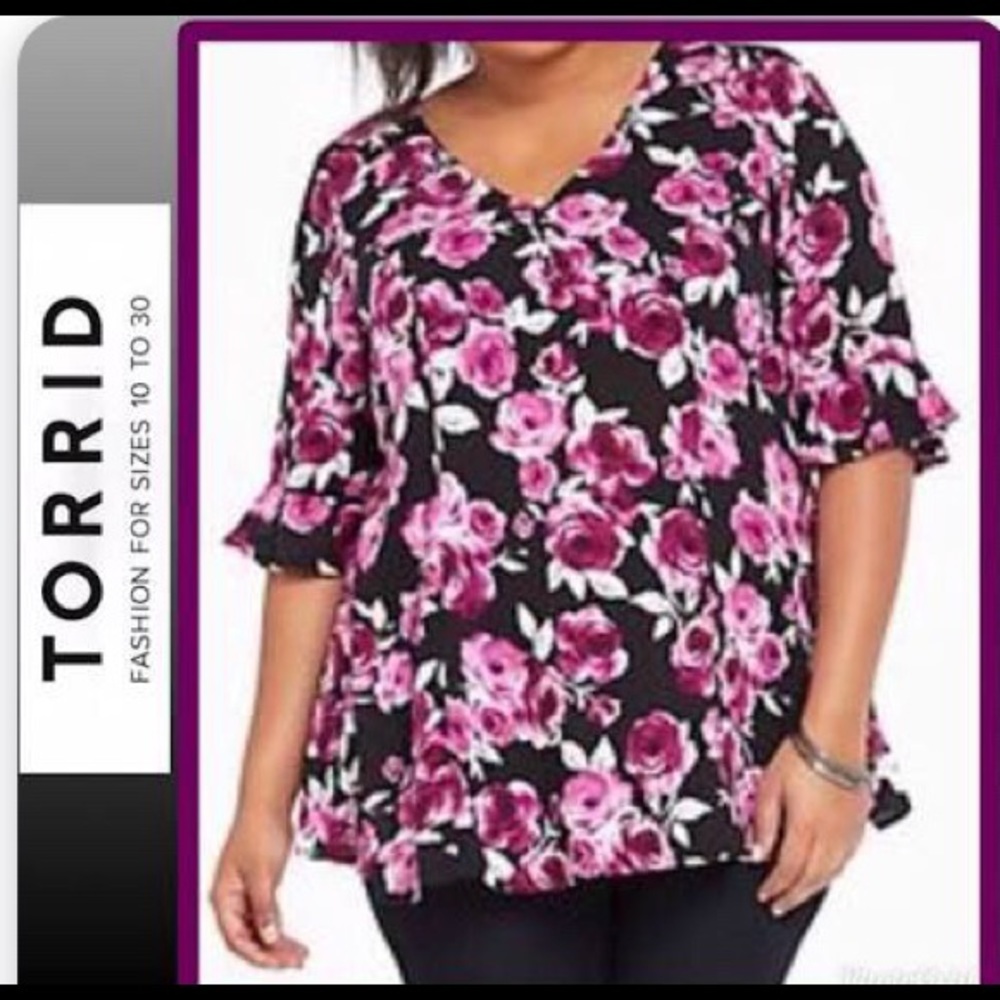 Torrid blouse Pink Floral Top